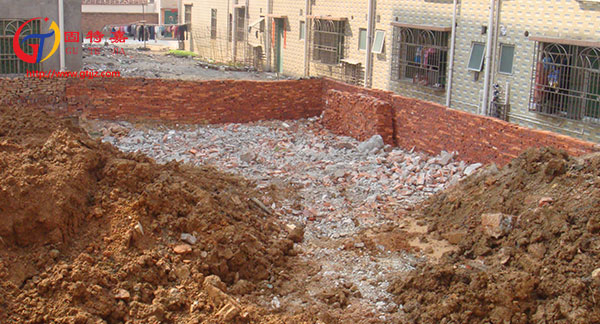 什么情況會導致房屋地基出現不均勻沉降現象